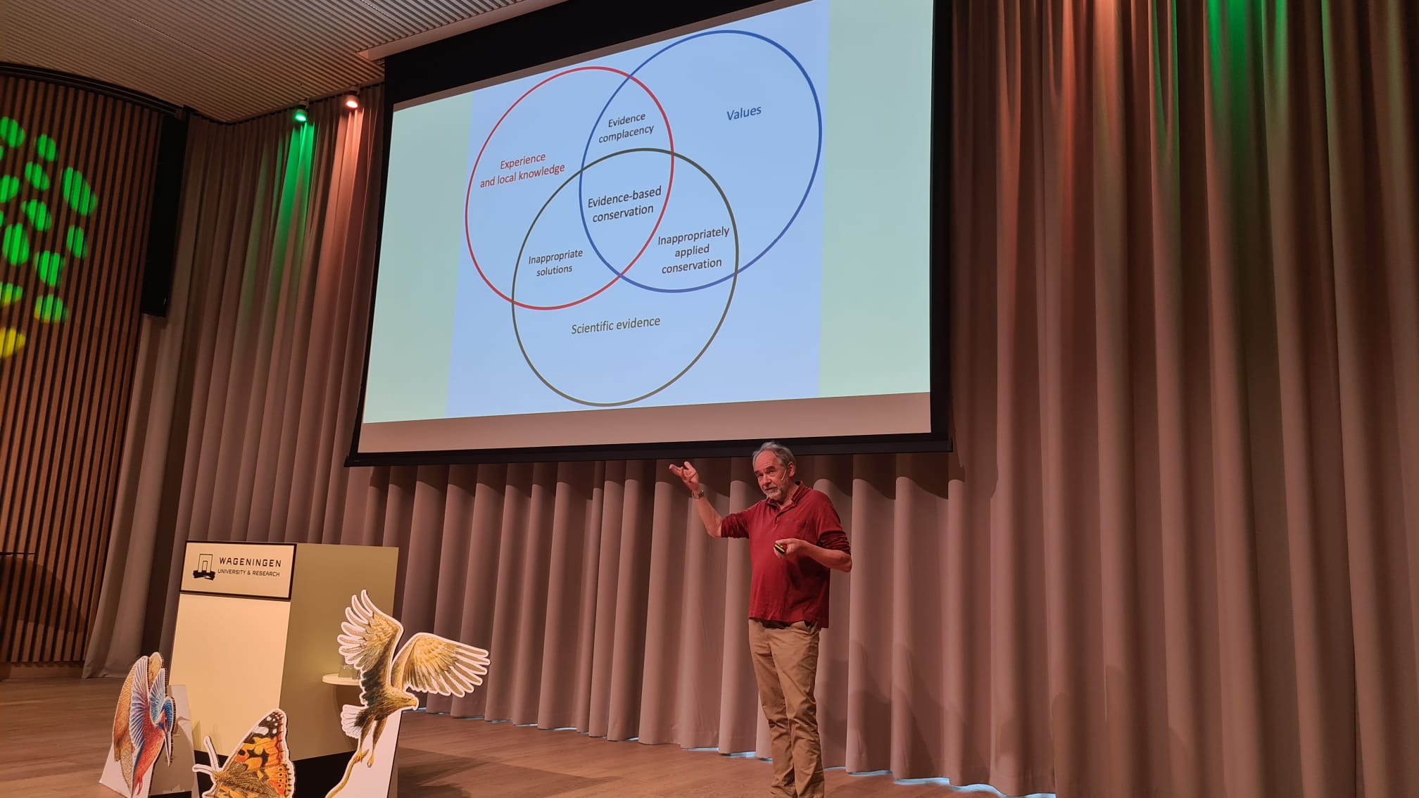 William Sutherland benadrukte het belang van systematisch verzamelen en delen van bewijs
